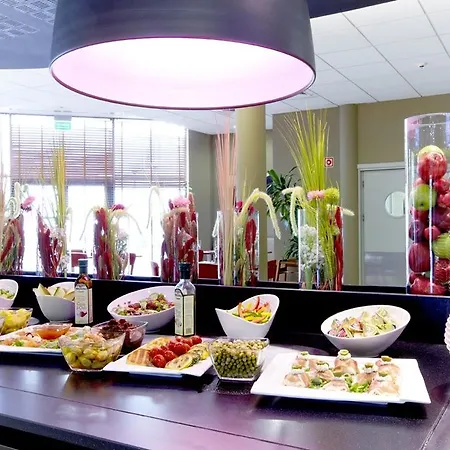 Hotel Campanile Prime - 3*